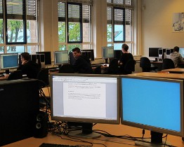 Lokaal 101_2 lokaal 101, theorielokaal voor het leren werken met tekenprogramma's als autocad, stabicad enz.