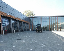 PICT2762 Binnenplaats laden en lossen Bouw