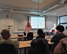 IMG_20190329_141615 Een workshop fritz, waar we veel leerden over communicatiemethodes, combineren van services en instellingen. Met dank aan Eric die dit voortreffelijk vanuit de...